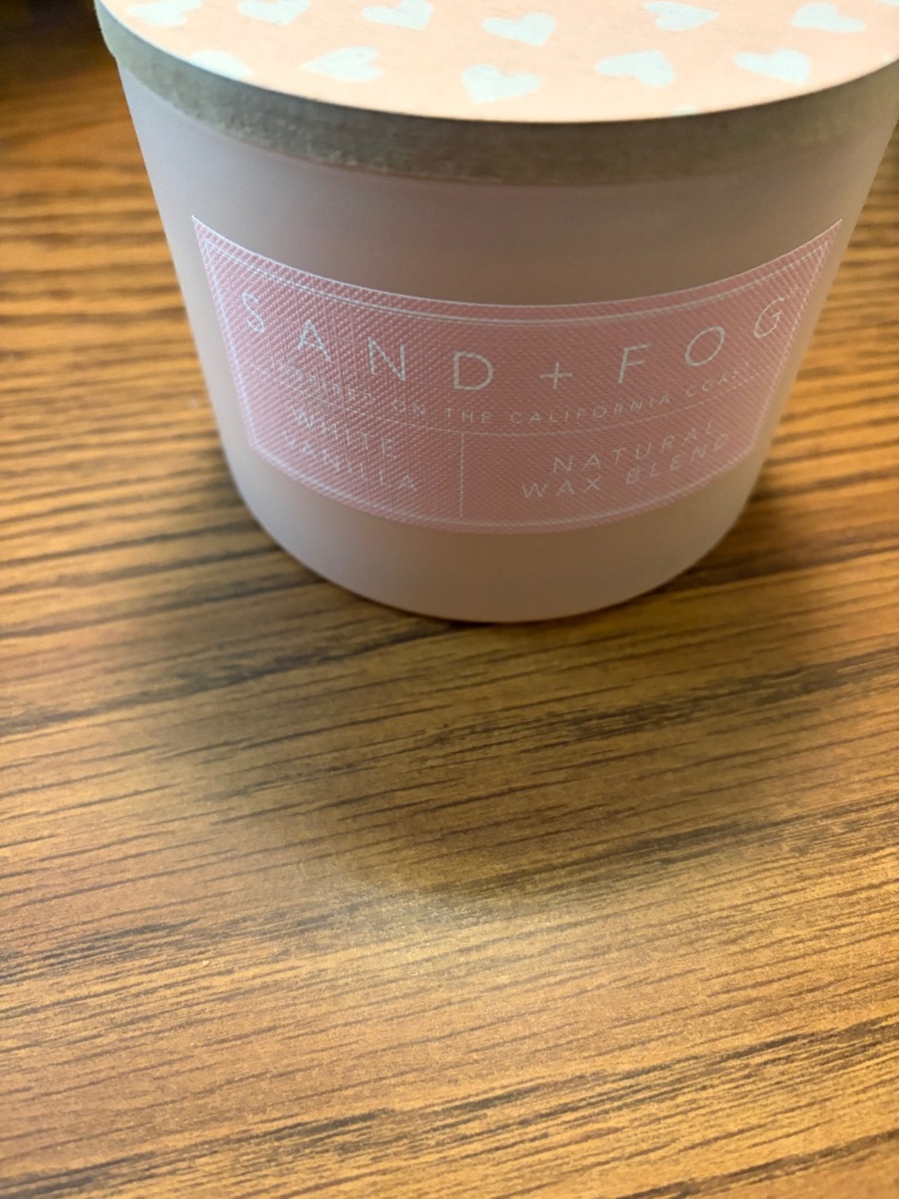 Sand and Fog Candle: Hearts - White Vanilla 12 oz